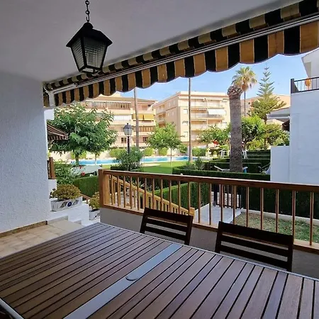 Con Jardin Y Piscina Cerca De La Playa Holiday home *